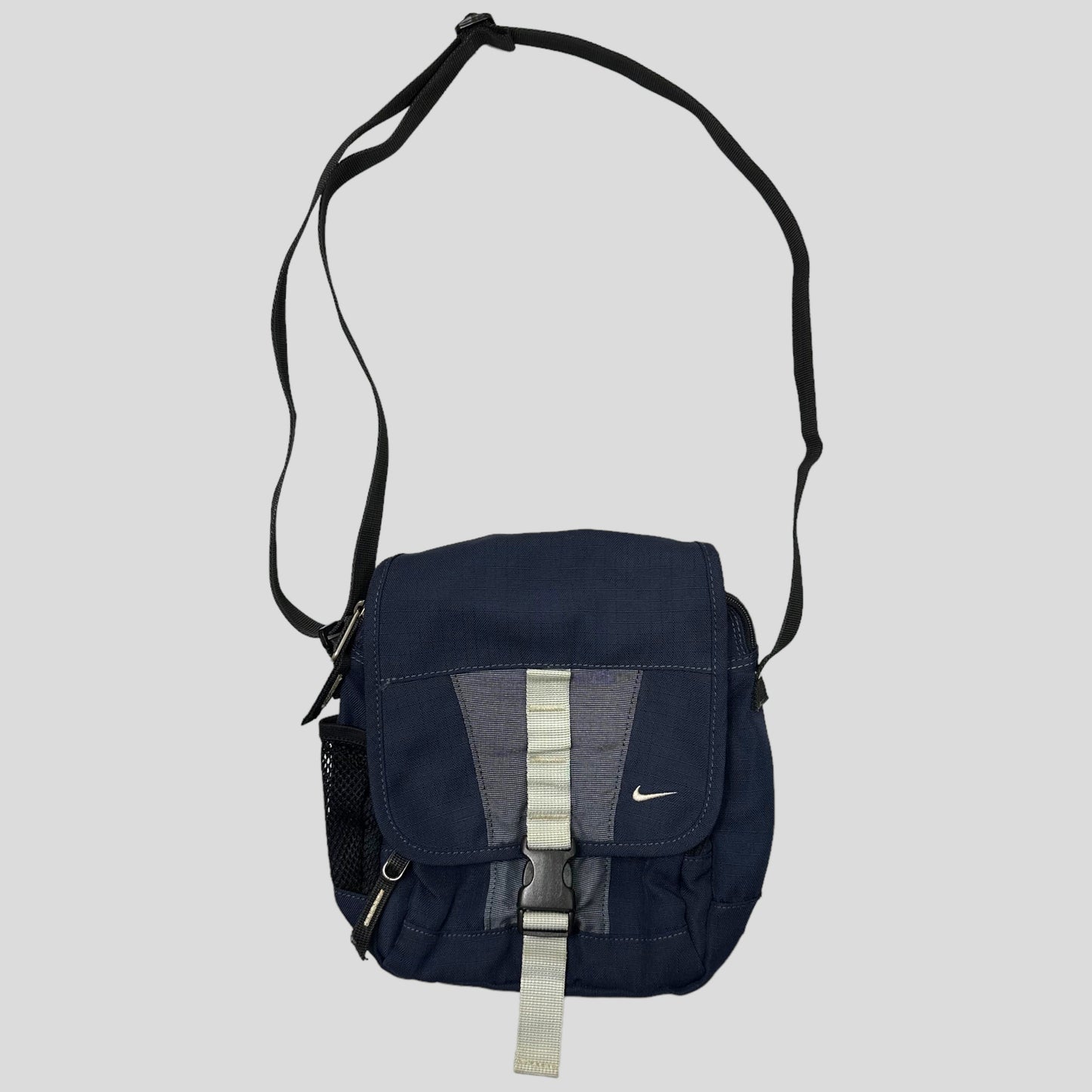 Nike 2003 Ripstop Multipocket Crossbody Bag | O/S, Navy