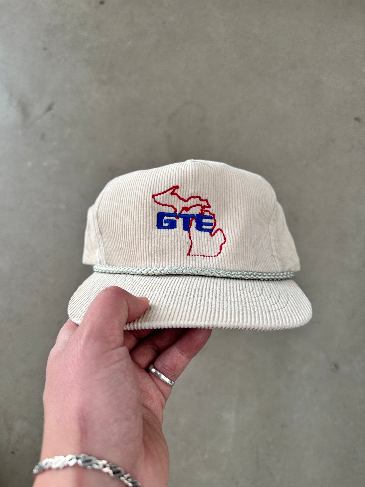 1990’s General Telephone & Electonics Cord Cap | O/S, Beige