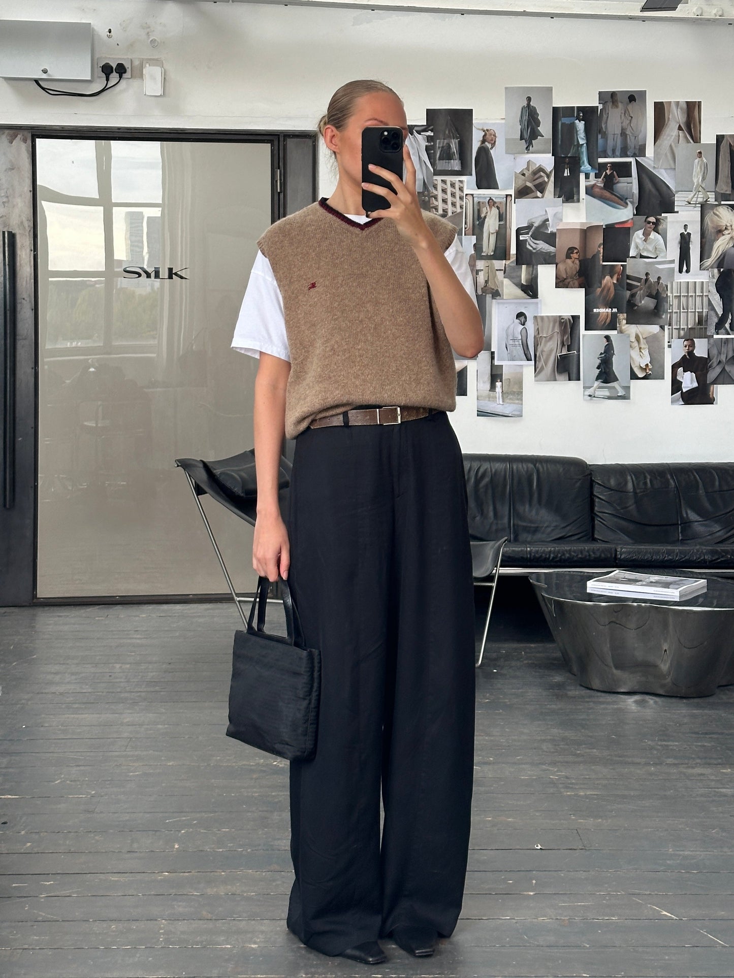 Burberry London 2000s Pure Wool Sleeveless Logo Knitted Jumper - M/L