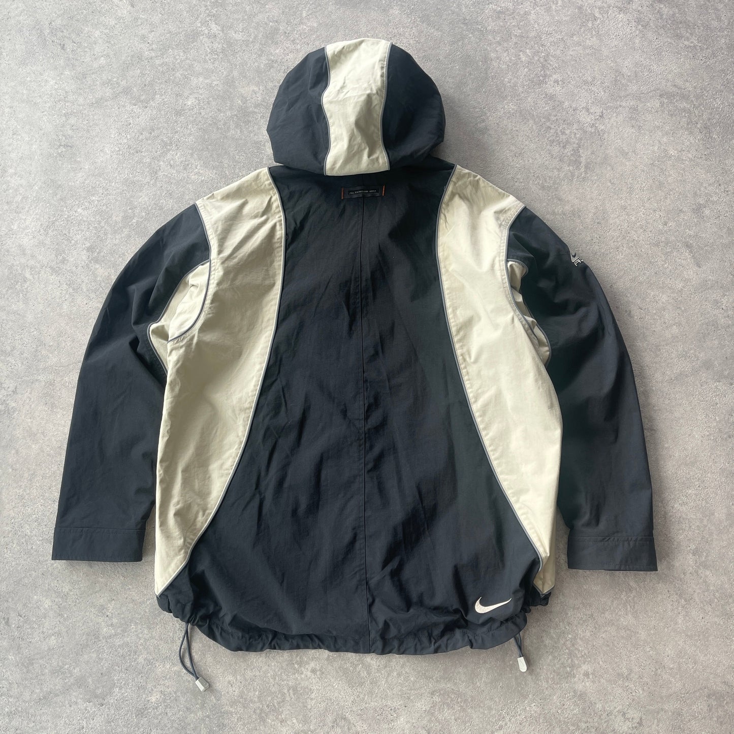 Nike ACG RARE 1990s stormfit heavyweight two tone padded jacket (L)