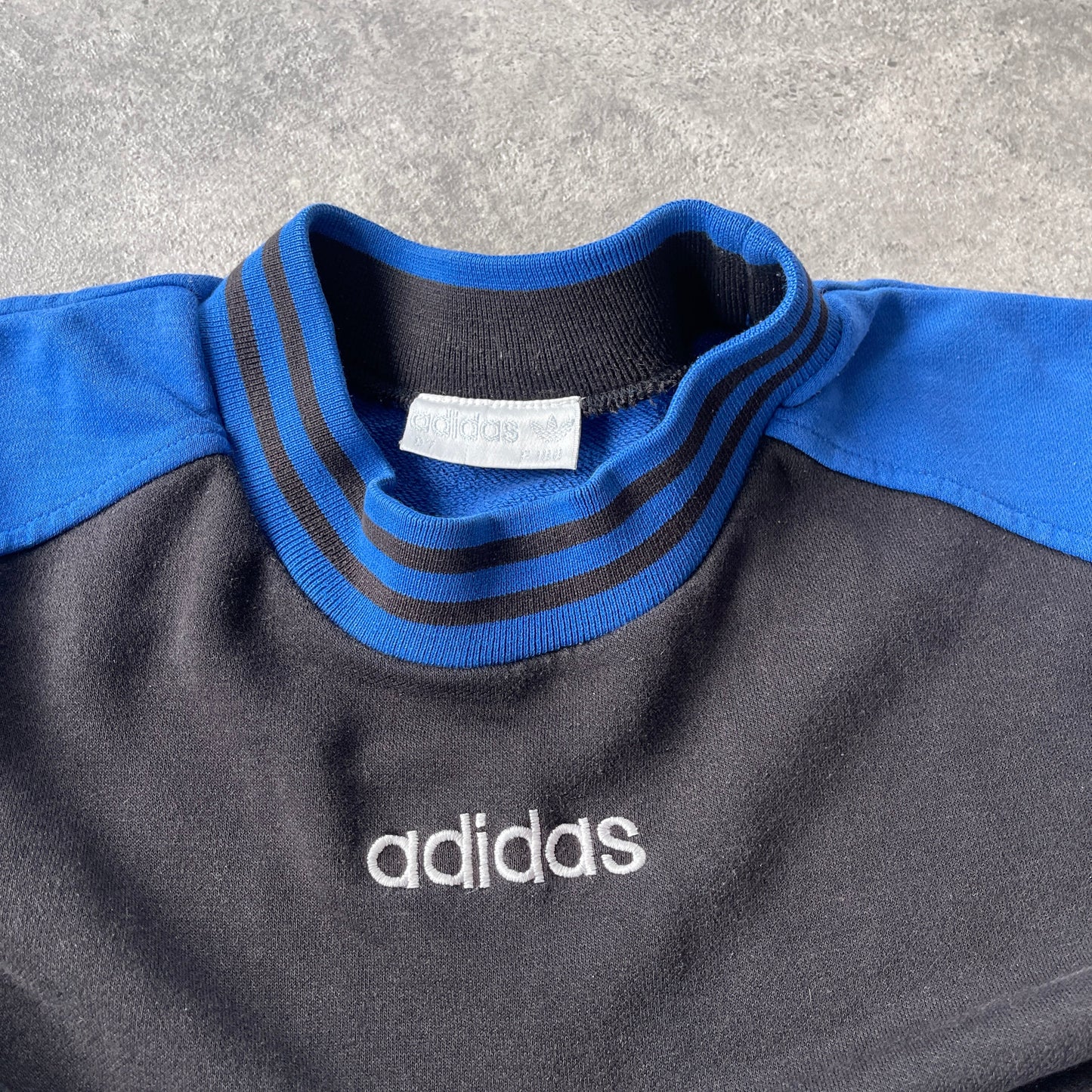 Adidas 1990s colour block embroidered heavyweight sweatshirt (L)