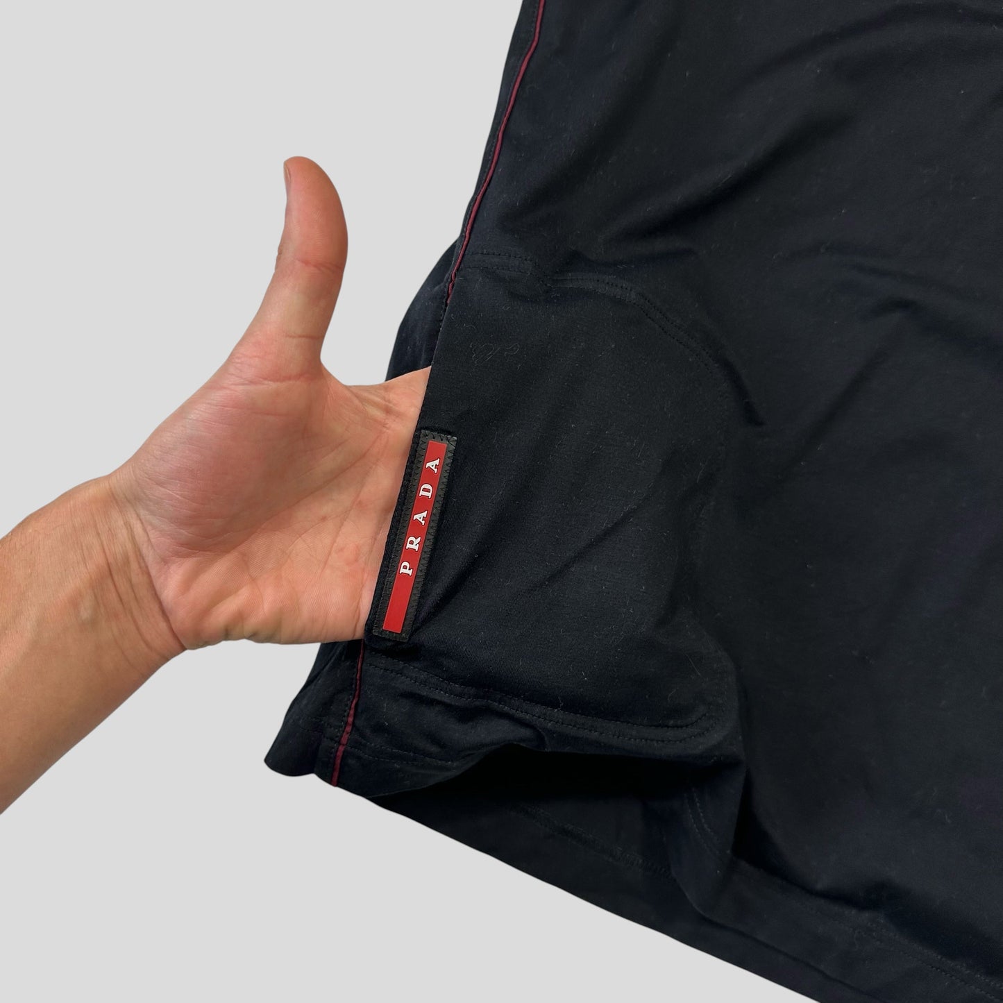 Prada Milano 2018 Red Tab Stash Pocket Piped T-shirt - L | Default Title, Multicoloured
