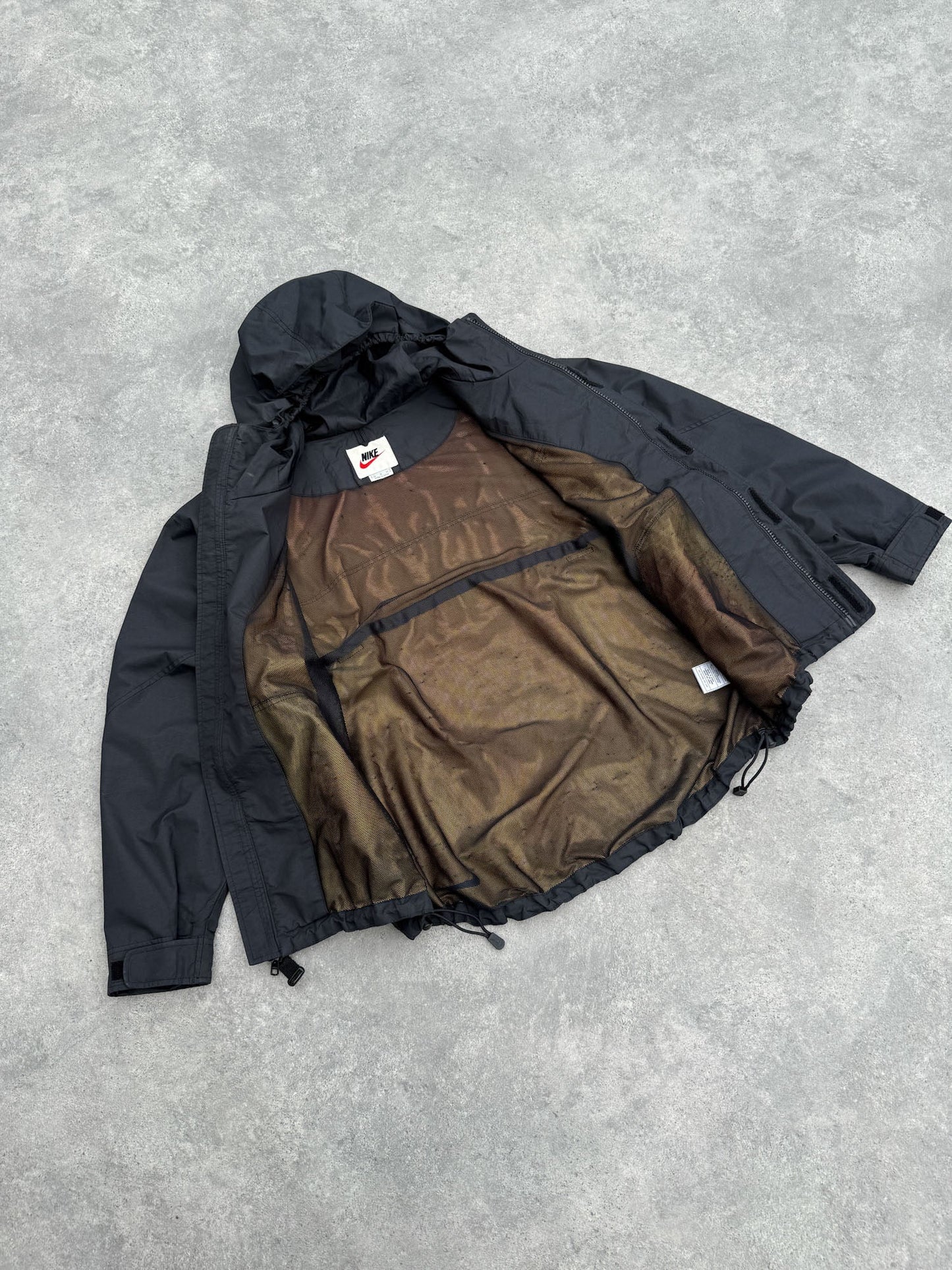 nike acg 1990s lightweight technical waterproof jacket (m) | Default Title, Multicoloured