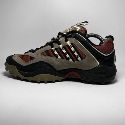 Adidas Response Traxion (2000)