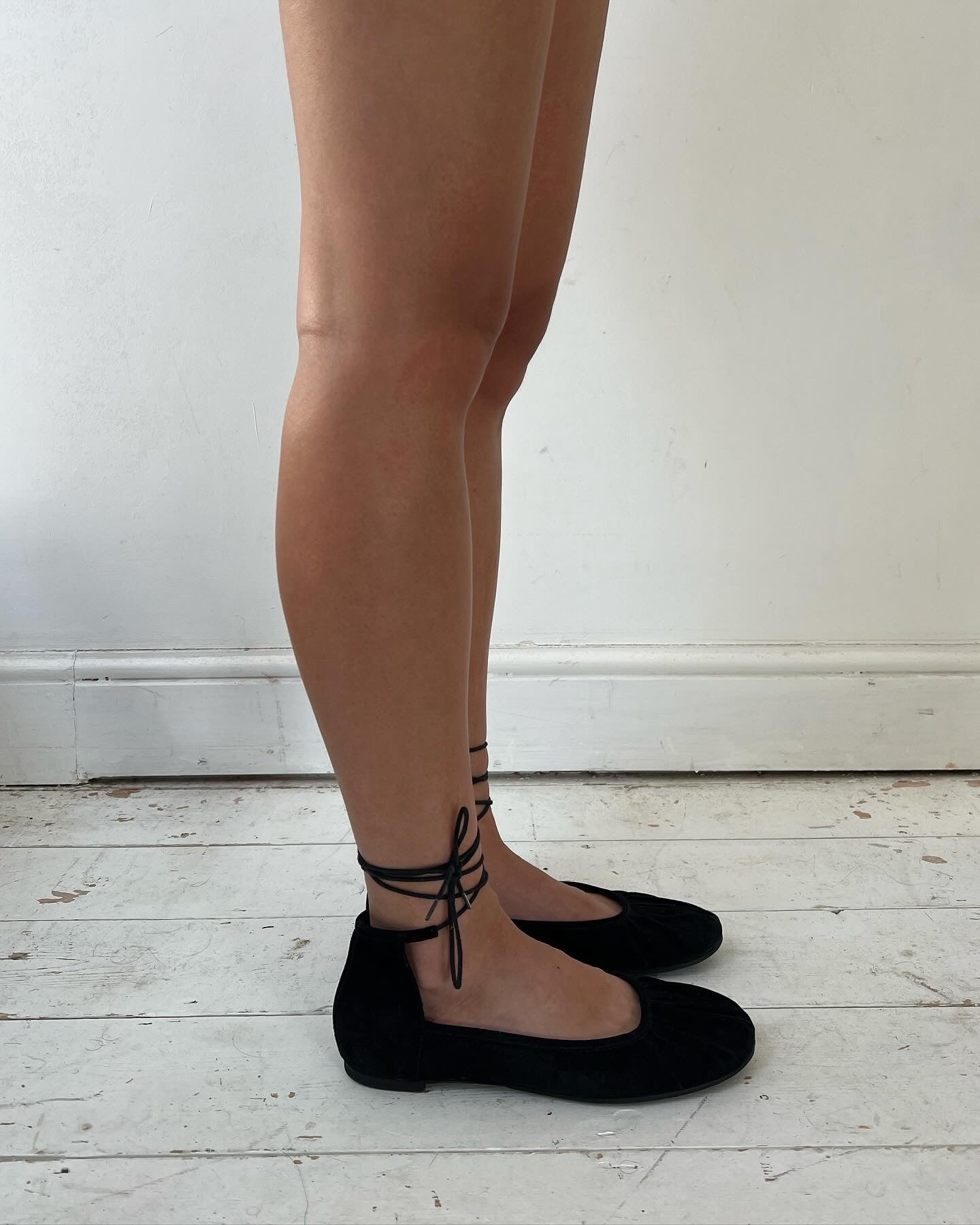 ANN DEMEULEMEESTER LACE UP SANDALS (EU 39) | DEFAULT TITLE, Black