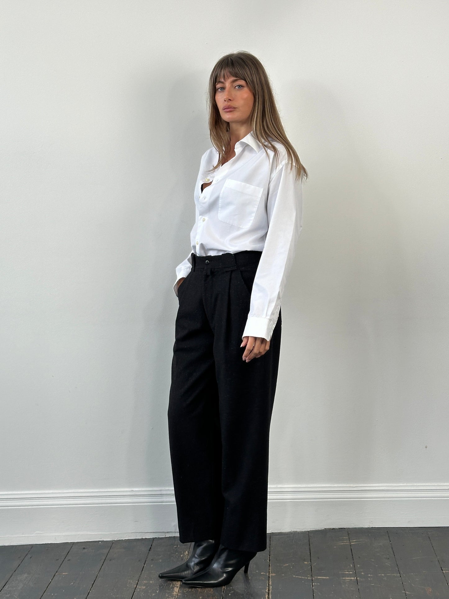 Vintage 1990s Wool Pleated Tailored Trousers - W26