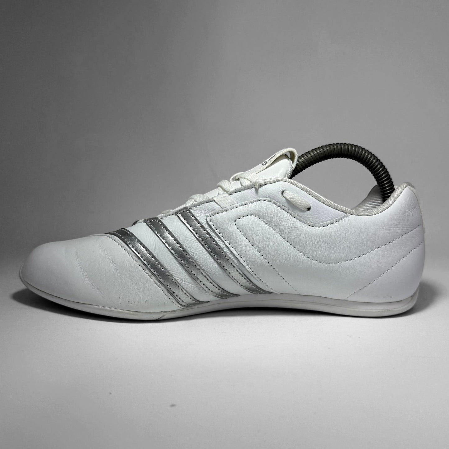 Adidas (2010)