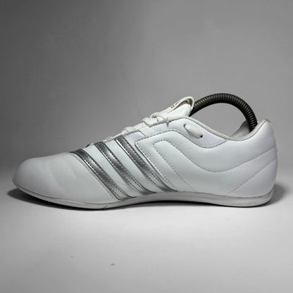 Adidas (2010)