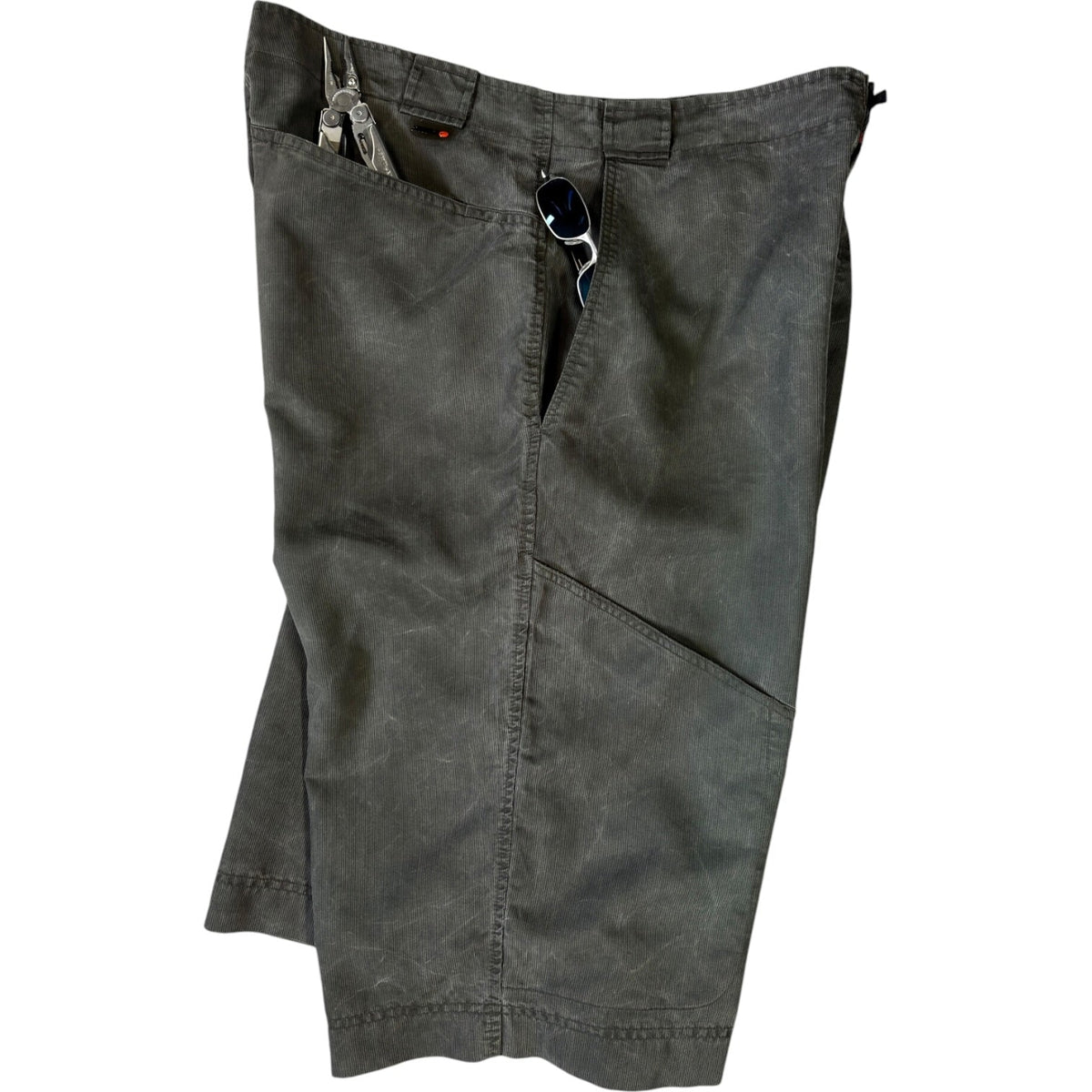 Nike Swoosh 00’s Mini Corduroy Utility Shorts W36 | W36, Multicoloured