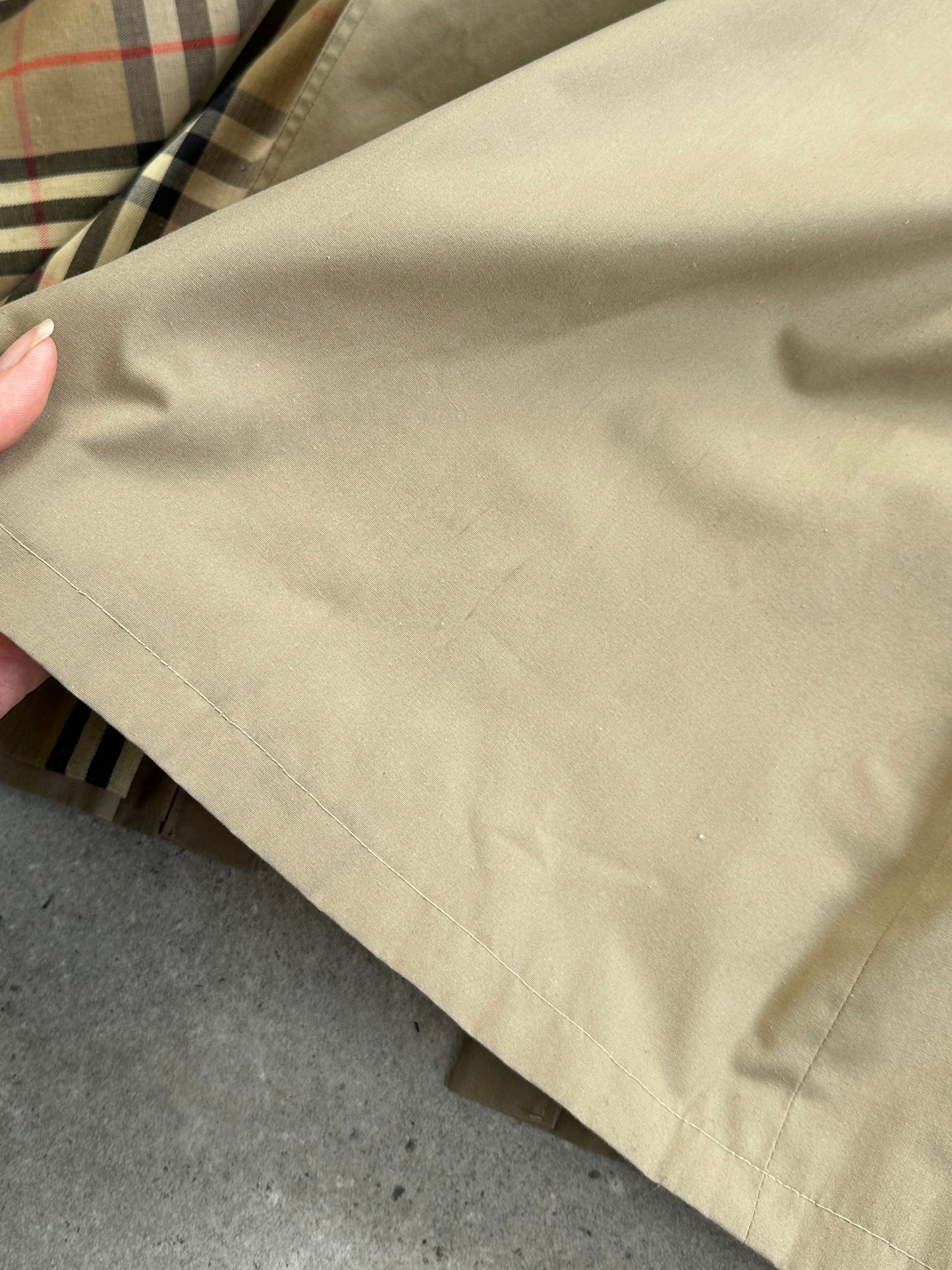 Vintage 1980s Nova Check Belted Trench Coat - M