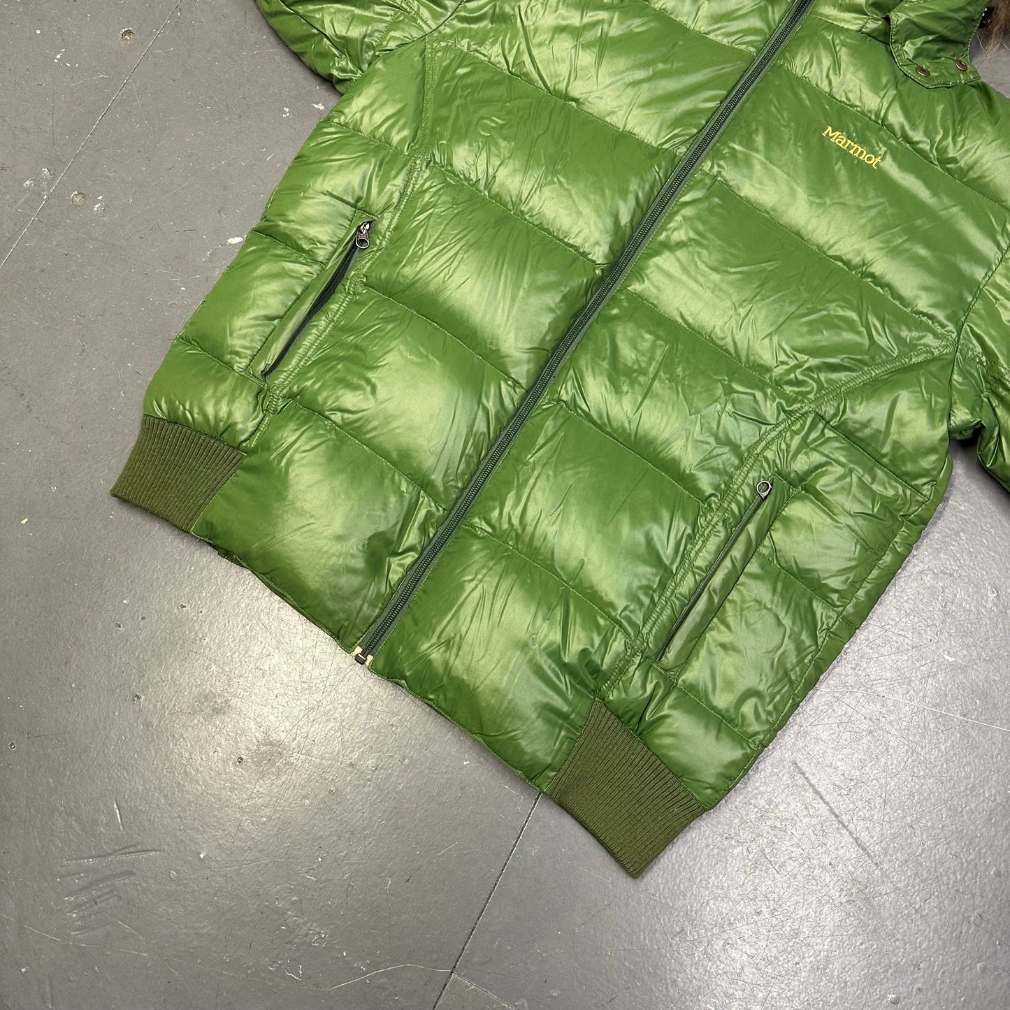 Marmot Puffer Jacket With Fur Hood In Green ( XL )