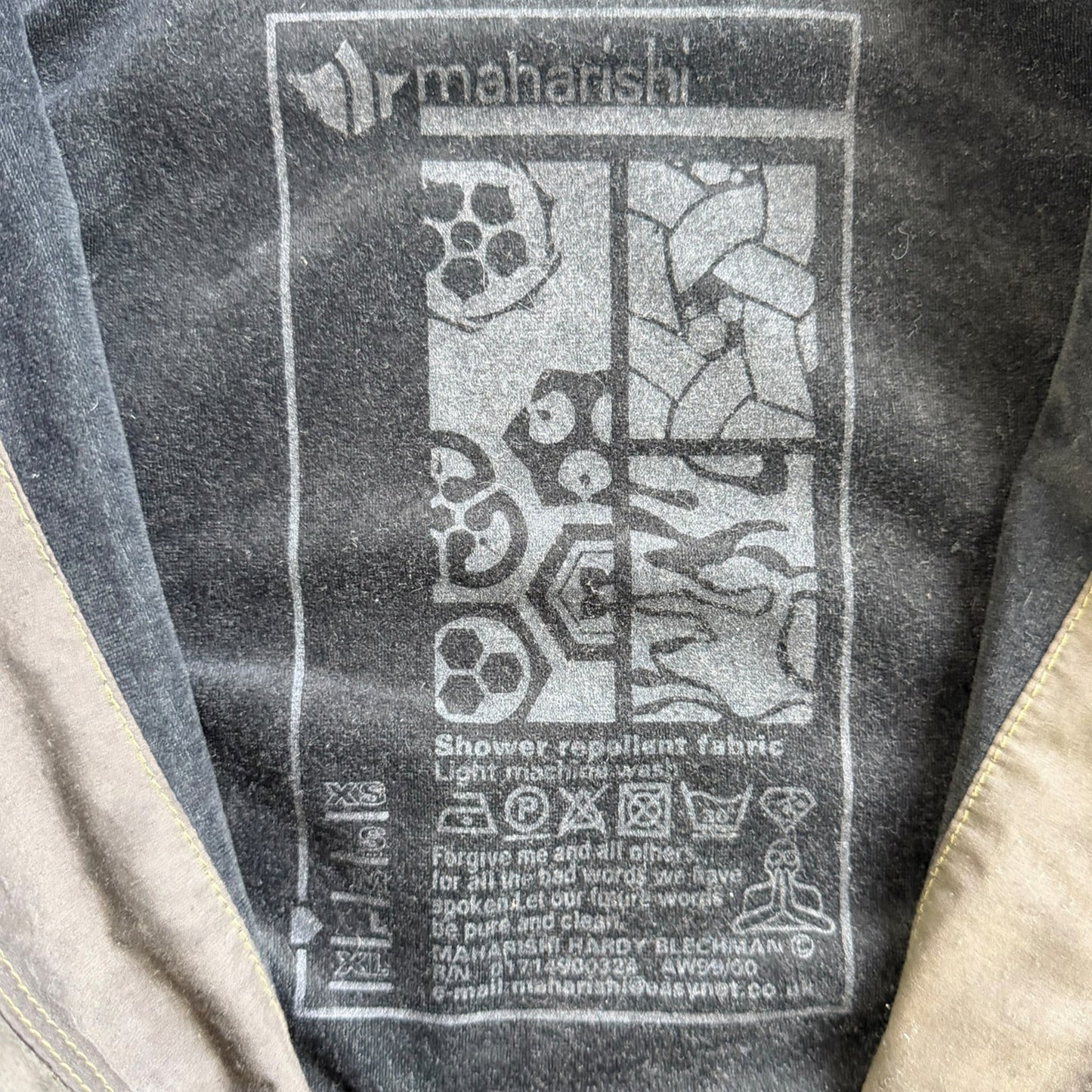AW99/00 Maharishi Shower Repellent Waxed Jacket (L) | Large, Red
