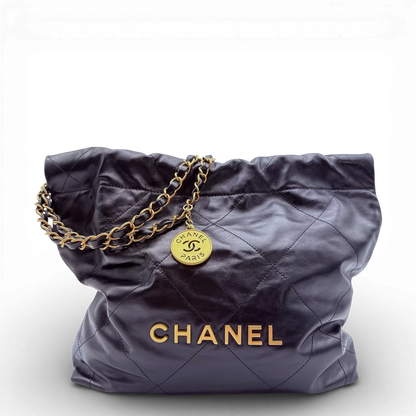 https://cdn.shopify.com/s/files/1/0564/9376/8855/files/Chanel_22_Quilted_Handtasche_aus_Leder_Schwarz_vintage_CC2588.webp?v=1773396758