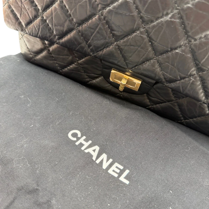 https://cdn.shopify.com/s/files/1/0564/9376/8855/files/Chanel_Handtasche_2.55_medium_aus_Leder_schwarz_18.webp?v=1782910445