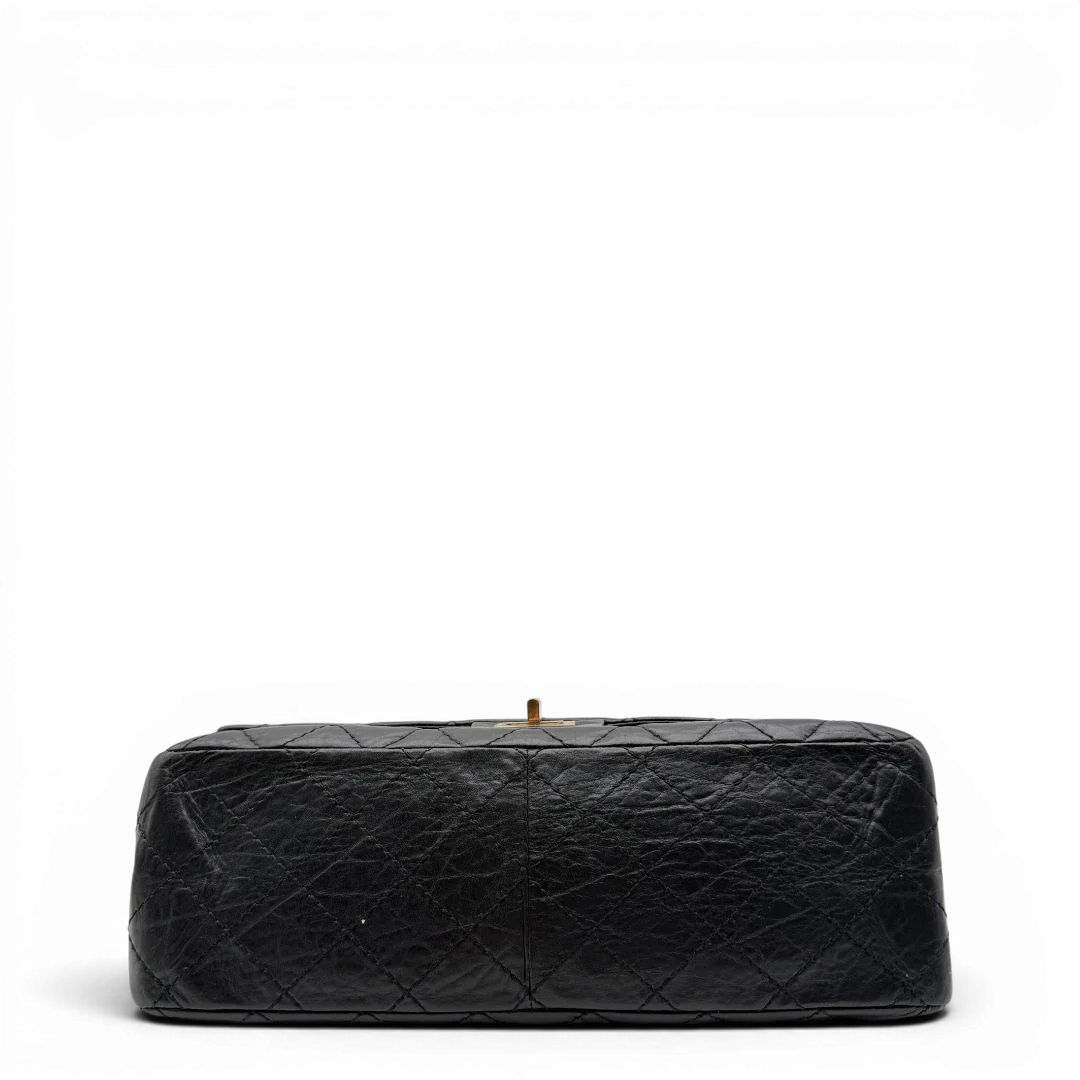 https://cdn.shopify.com/s/files/1/0564/9376/8855/files/Chanel_Handtasche_2.55_medium_aus_Leder_schwarz_5.webp?v=1782910445