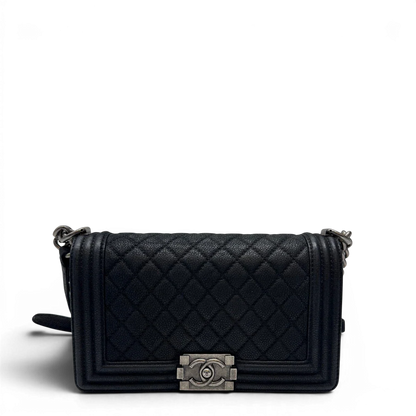 https://cdn.shopify.com/s/files/1/0564/9376/8855/files/Chanel_Handtasche_Boy_bag_Caviar_medium_schwarz_193230.webp?v=1782918290