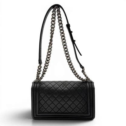 https://cdn.shopify.com/s/files/1/0564/9376/8855/files/Chanel_Handtasche_Boy_bag_Caviar_medium_schwarz_2.webp?v=1782910693