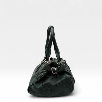 https://cdn.shopify.com/s/files/1/0564/9376/8855/files/Chloe_Handtasche_Paddington_aus_Leder_dunkelgrun_vintage_handbag1601.webp?v=1761872814