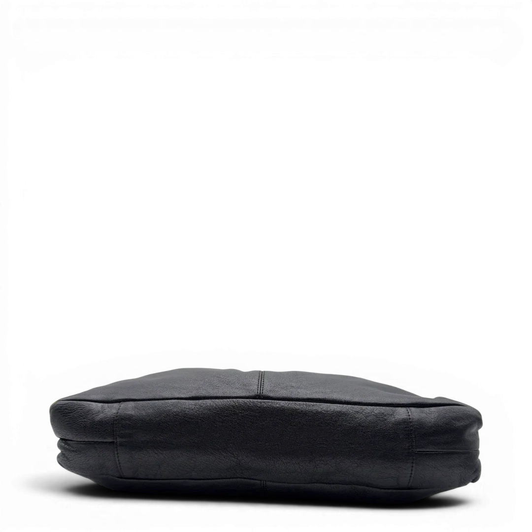 https://cdn.shopify.com/s/files/1/0564/9376/8855/files/Coach_Handtasche_Carryall_mit_Umhangegurt_aus_Leder_schwarz_5.webp?v=1782385670