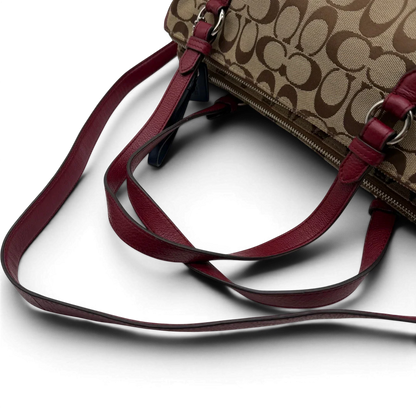 https://cdn.shopify.com/s/files/1/0564/9376/8855/files/Coach_Handtasche_mit_Umhangegurt_Signature_beige___rot_10.webp?v=1782904655