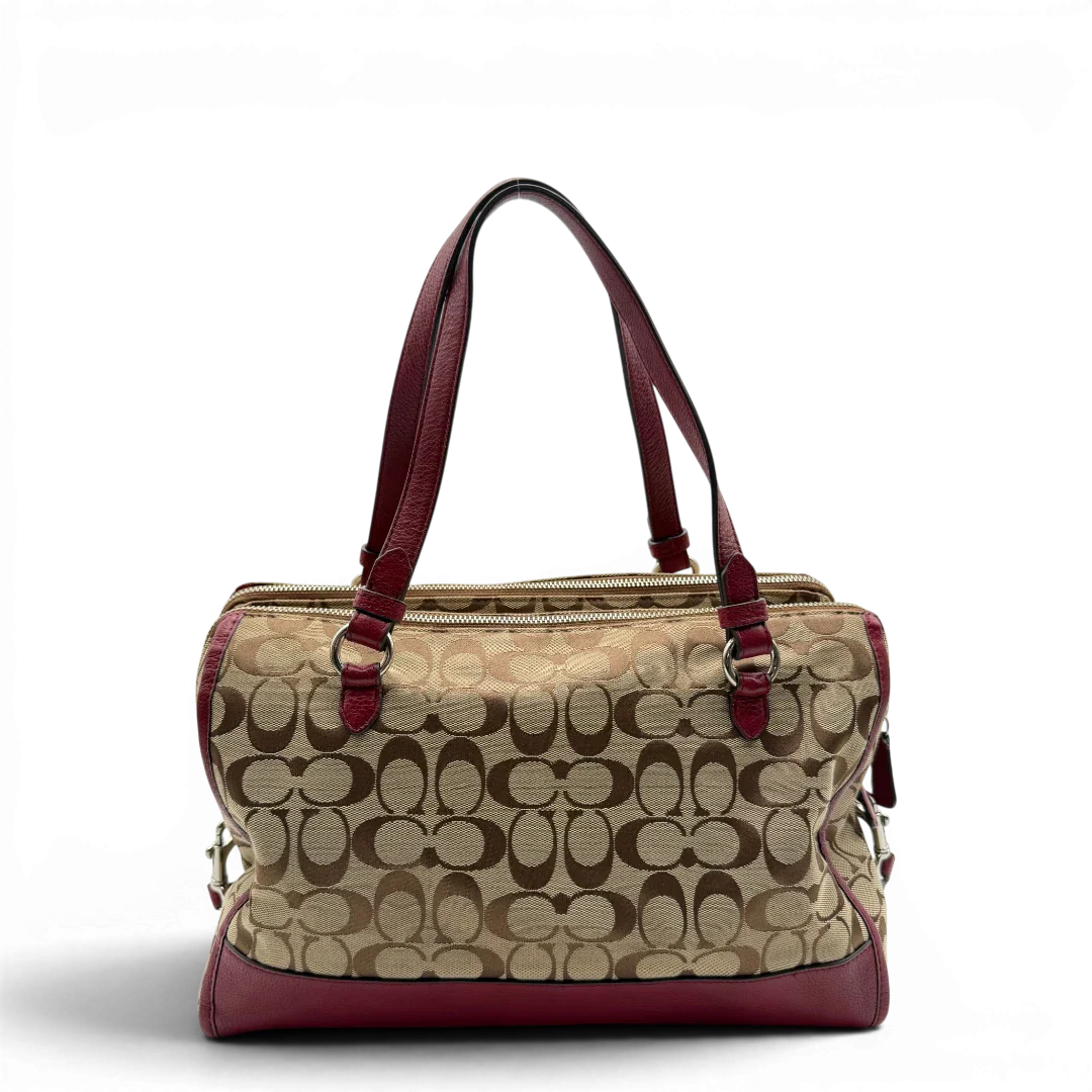 https://cdn.shopify.com/s/files/1/0564/9376/8855/files/Coach_Handtasche_mit_Umhangegurt_Signature_beige___rot_2.webp?v=1782904655