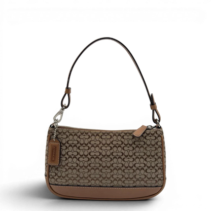 https://cdn.shopify.com/s/files/1/0564/9376/8855/files/Coach_Pochette_Mini_Signature_beige_1.webp?v=1784128021