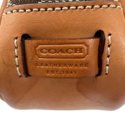 https://cdn.shopify.com/s/files/1/0564/9376/8855/files/Coach_Pochette_Signature_beige_vintage6357.webp?v=1778669418