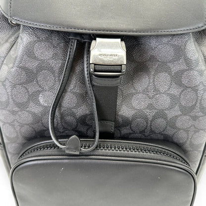 https://cdn.shopify.com/s/files/1/0564/9376/8855/files/Coach_Rucksack_Signature_schwarz_backpack9581.webp?v=1761266140