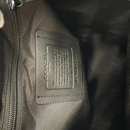 https://cdn.shopify.com/s/files/1/0564/9376/8855/files/Coach_Rucksack_Signature_schwarz_backpack9586.webp?v=1761266140