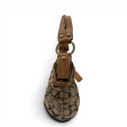 https://cdn.shopify.com/s/files/1/0564/9376/8855/files/Coach_Schultertasche_Hobo_Half_Moon_Signature_beige_2.webp?v=1782897226