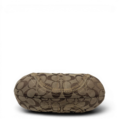 https://cdn.shopify.com/s/files/1/0564/9376/8855/files/Coach_Schultertasche_Hobo_Half_Moon_Signature_beige_5.webp?v=1782897226