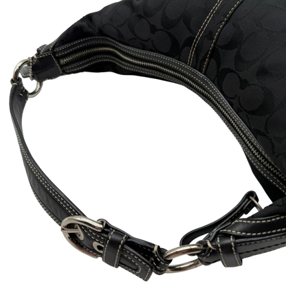 https://cdn.shopify.com/s/files/1/0564/9376/8855/files/Coach_Schultertasche_Hobo_Half_Moon_Signature_schwarz_10.webp?v=1782311633
