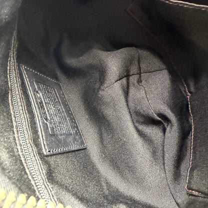 https://cdn.shopify.com/s/files/1/0564/9376/8855/files/Coach_Schultertasche_Hobo_Half_Moon_Signature_schwarz_14.webp?v=1782311633