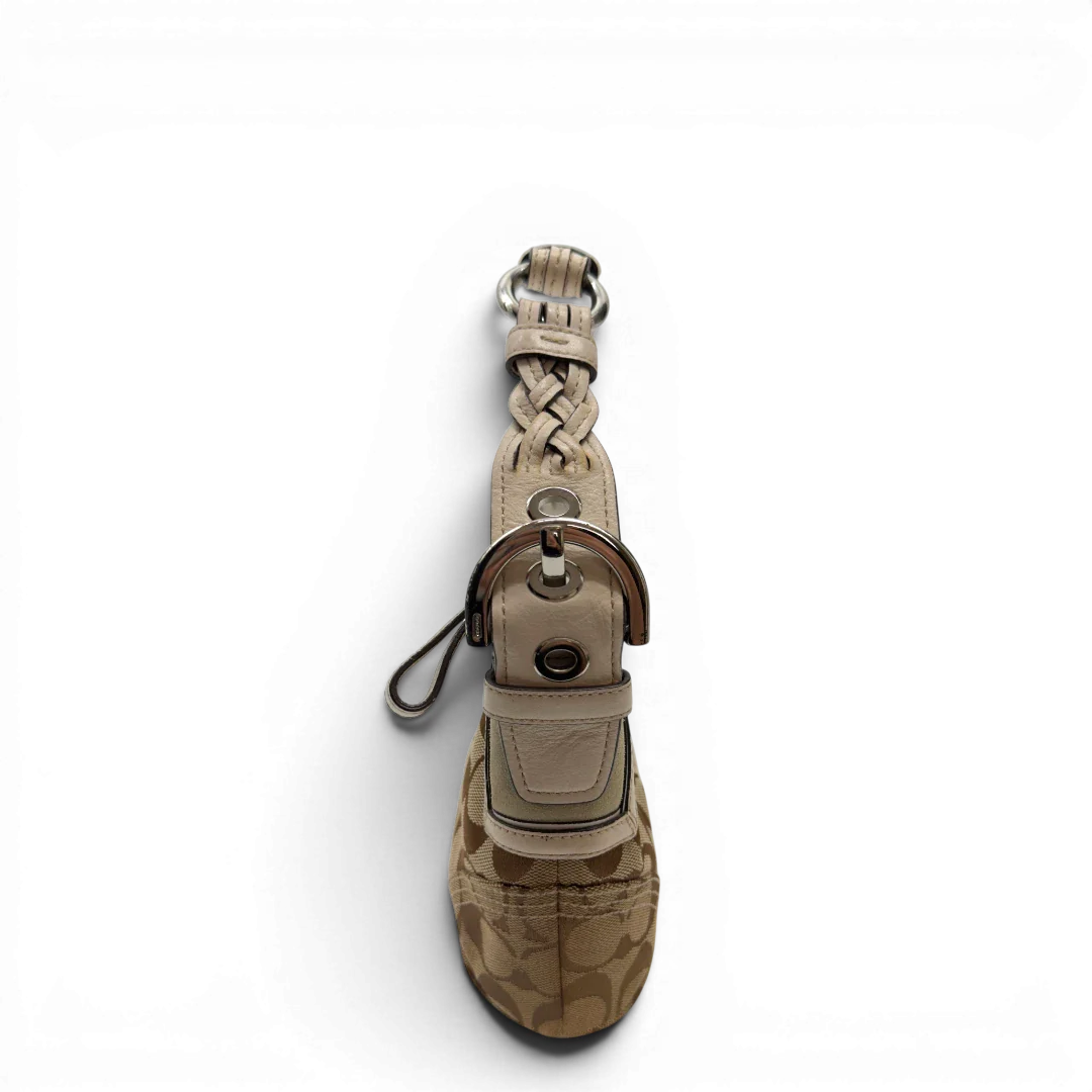 https://cdn.shopify.com/s/files/1/0564/9376/8855/files/Coach_Schultertasche_Hobo_Signature_beige_3_805e88e1-200f-48d1-87ae-f45e027dfefa.webp?v=1782904467