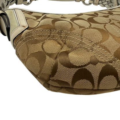https://cdn.shopify.com/s/files/1/0564/9376/8855/files/Coach_Schultertasche_Hobo_Signature_beige_8_c5e02625-fbf1-4cad-9cca-f4f6b71f7402.webp?v=1782904467