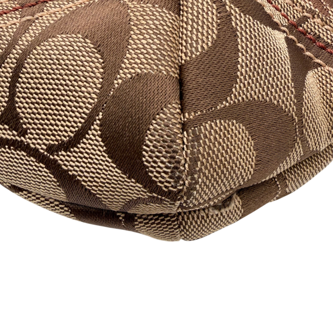 https://cdn.shopify.com/s/files/1/0564/9376/8855/files/Coach_Schultertasche_Hobo_Signature_beige_vintage5190.png?v=1776767886