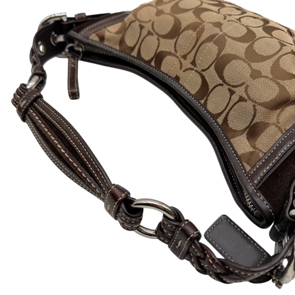 https://cdn.shopify.com/s/files/1/0564/9376/8855/files/Coach_Schultertasche_Hobo_Signature_beige_vintage5194.png?v=1776767886