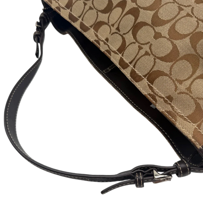 https://cdn.shopify.com/s/files/1/0564/9376/8855/files/Coach_Schultertasche_Signature_beige___braun_10.webp?v=1782312990