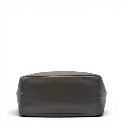 https://cdn.shopify.com/s/files/1/0564/9376/8855/files/Coach_Schultertasche_Signature_beige___braun_5.webp?v=1782312989