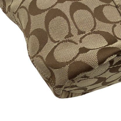 https://cdn.shopify.com/s/files/1/0564/9376/8855/files/Coach_Schultertasche_Signature_beige___schwarz_7.webp?v=1782910164