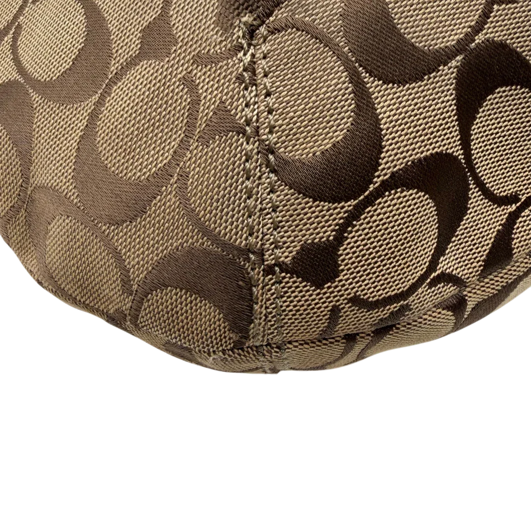 https://cdn.shopify.com/s/files/1/0564/9376/8855/files/Coach_Schultertasche_Signature_large_beige___weiss_vintage7997.webp?v=1780489241