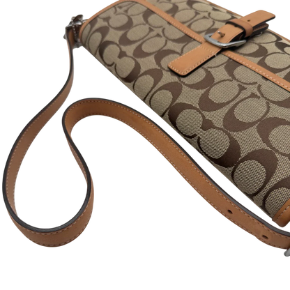 https://cdn.shopify.com/s/files/1/0564/9376/8855/files/Coach_Schultertasche_Soho_Signature_Square_bag_beige_10.webp?v=1782312487