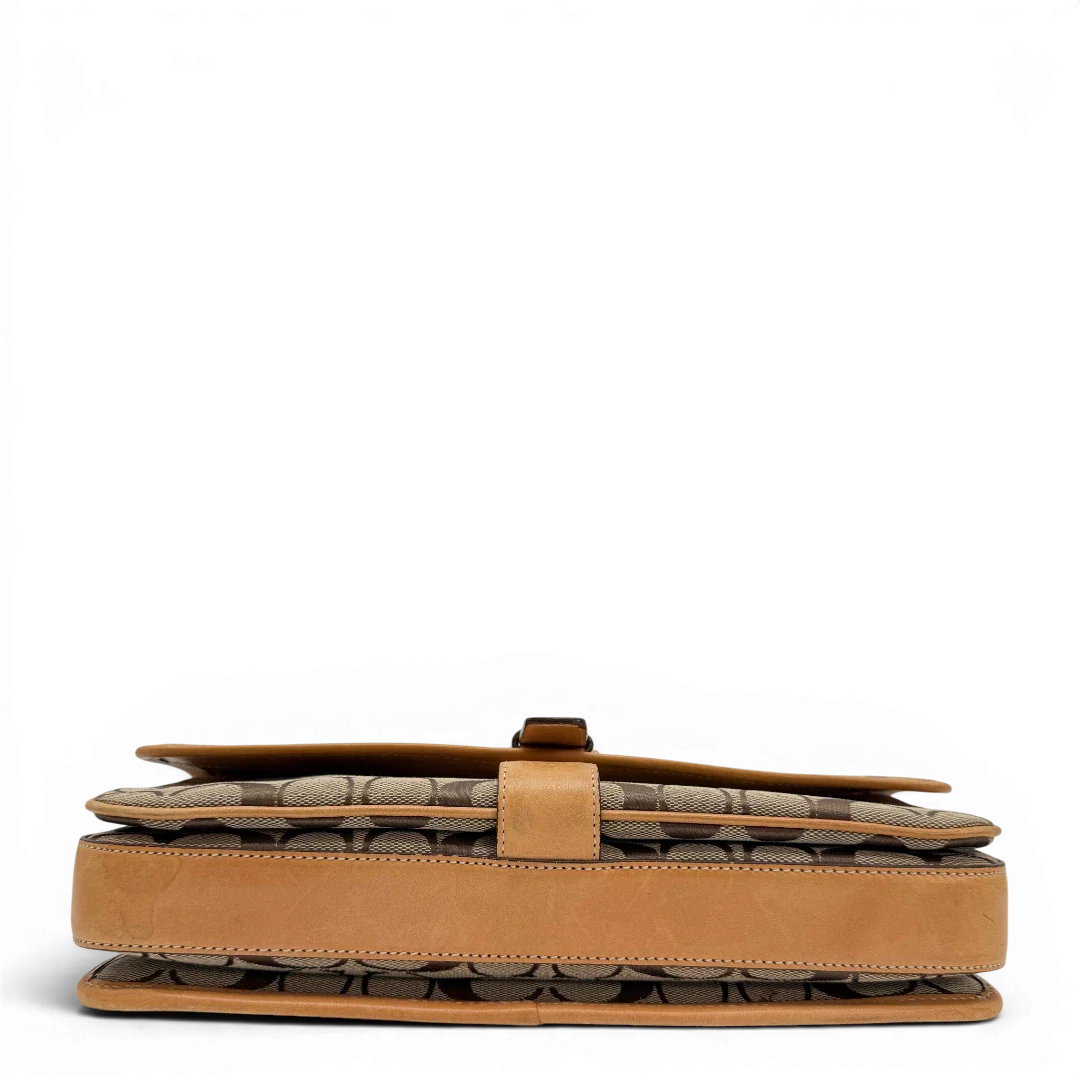 https://cdn.shopify.com/s/files/1/0564/9376/8855/files/Coach_Schultertasche_Soho_Signature_Square_bag_beige_vintage5020.webp?v=1776769444