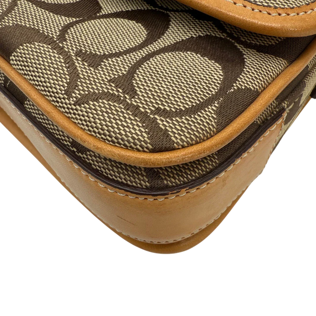 https://cdn.shopify.com/s/files/1/0564/9376/8855/files/Coach_Schultertasche_Soho_Signature_Square_bag_beige_vintage5021.webp?v=1776769444