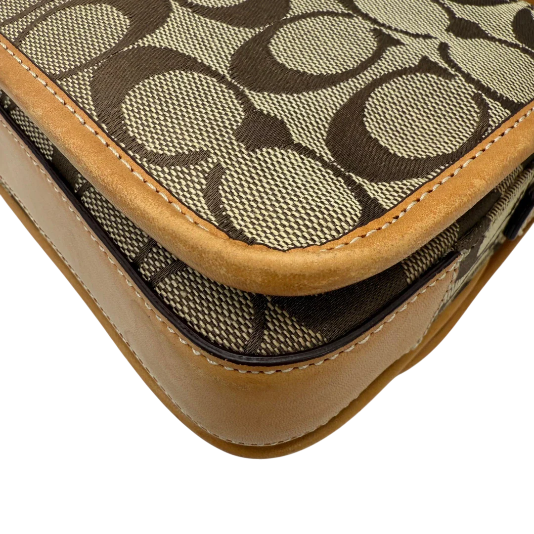 https://cdn.shopify.com/s/files/1/0564/9376/8855/files/Coach_Schultertasche_Soho_Signature_Square_bag_beige_vintage5023.webp?v=1776769444