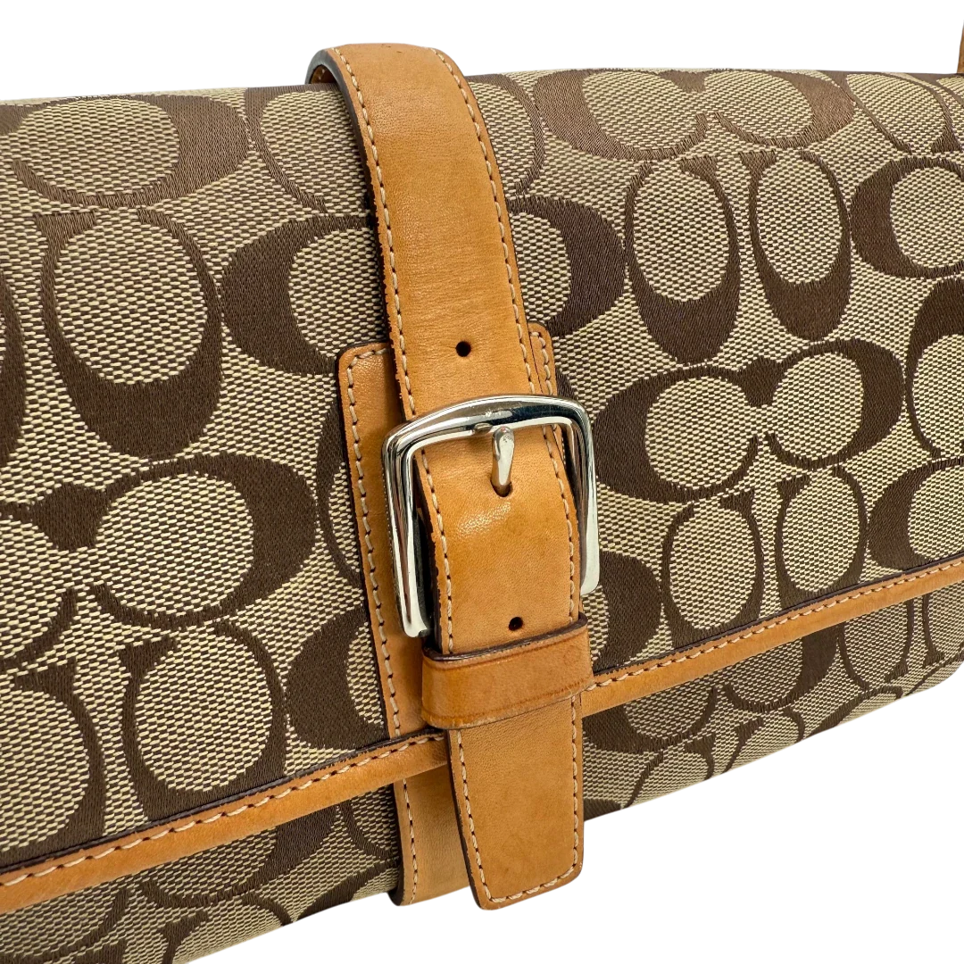 https://cdn.shopify.com/s/files/1/0564/9376/8855/files/Coach_Schultertasche_Soho_Signature_Square_bag_beige_vintage5027.webp?v=1776769444