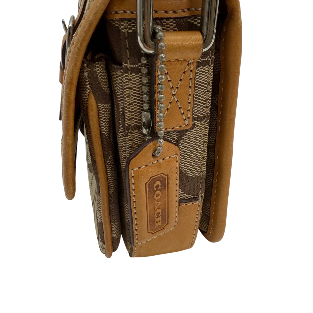 https://cdn.shopify.com/s/files/1/0564/9376/8855/files/Coach_Schultertasche_Soho_Signature_Square_bag_beige_vintage5028.webp?v=1776769444