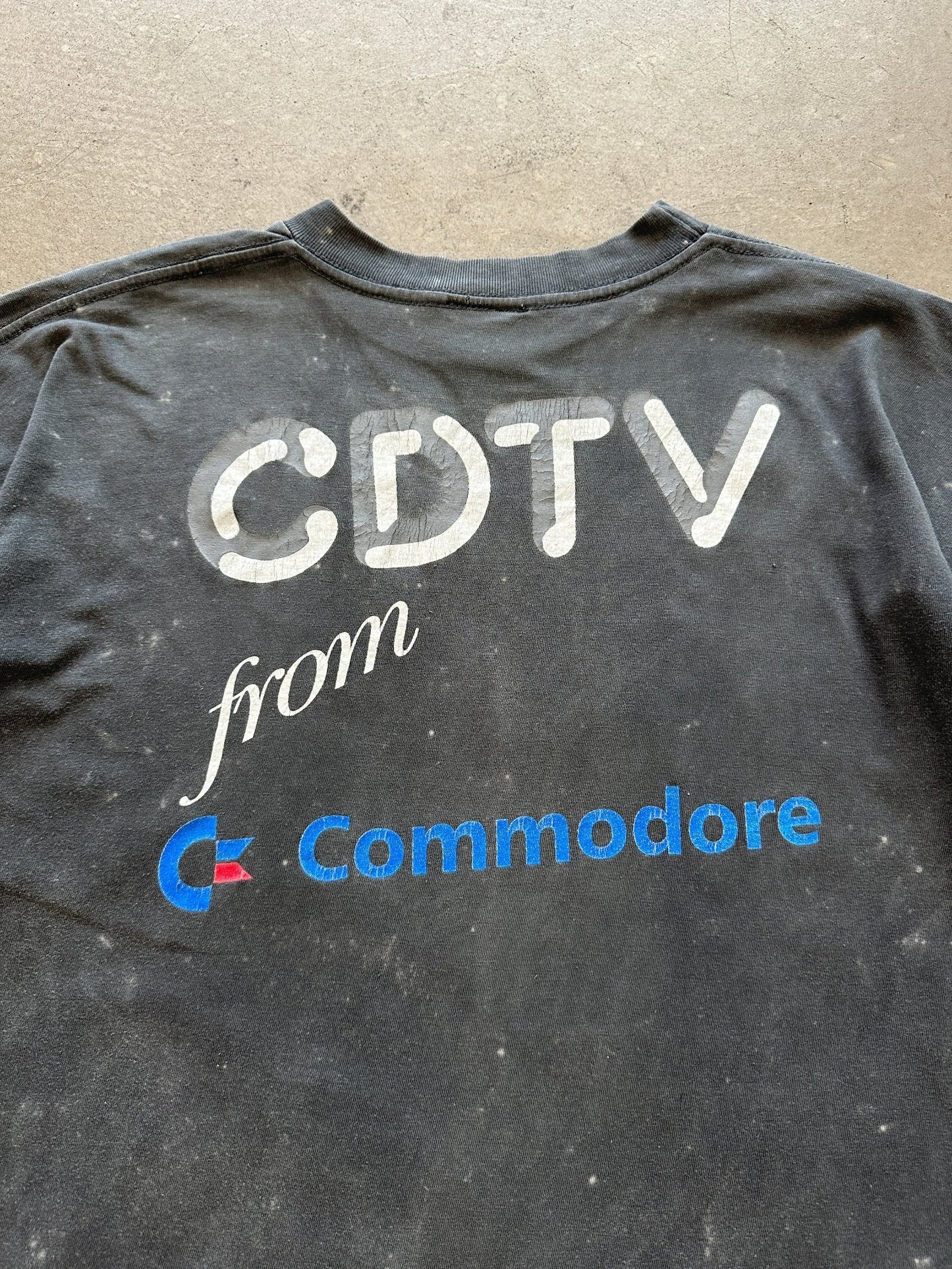 1990’s Commodore CDTV lightning T-Shirt - XL | X-Large, Red