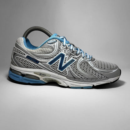 New Balance 860 (2011)