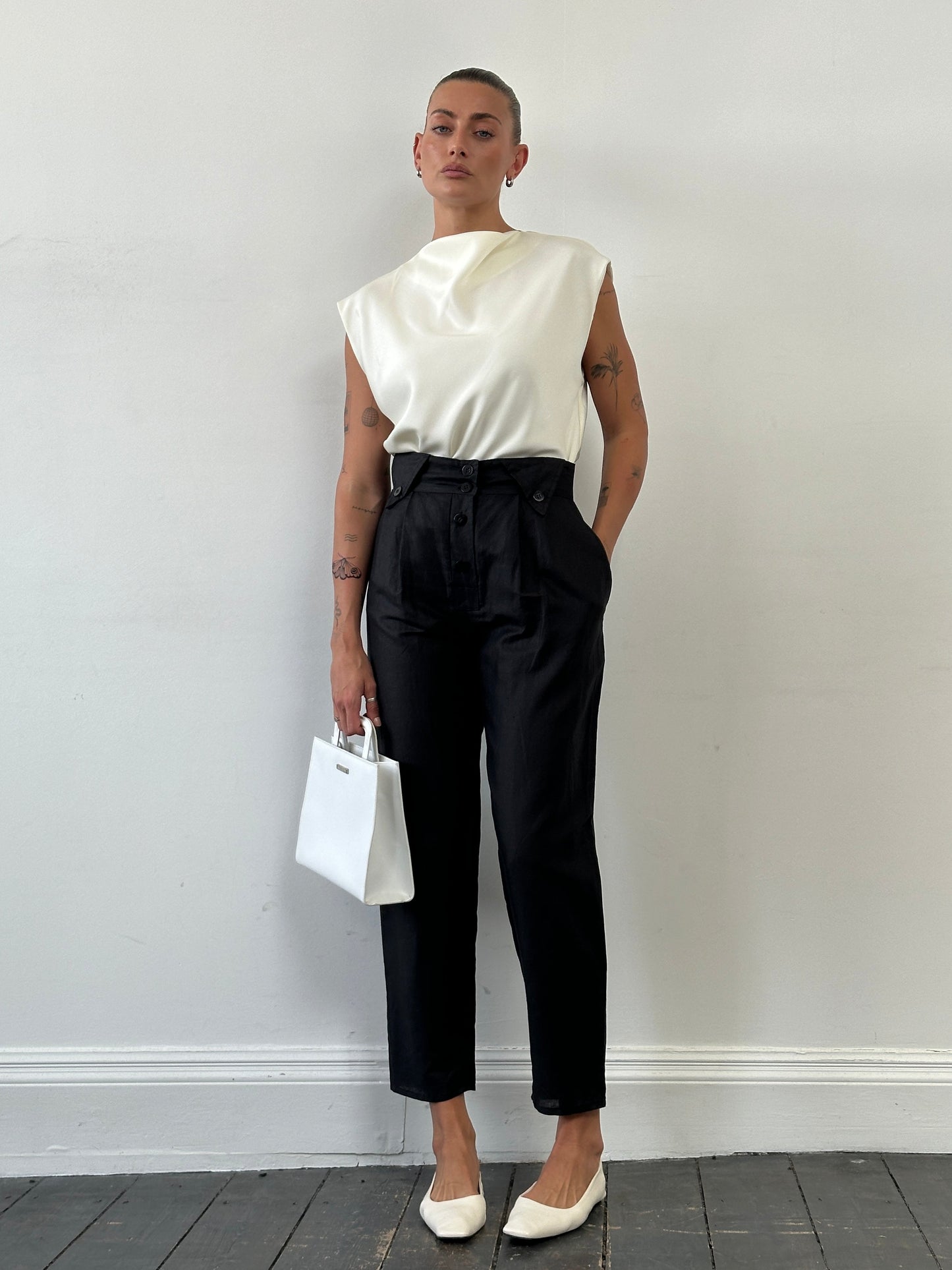 Vintage High Waisted Tapered Trousers - W26